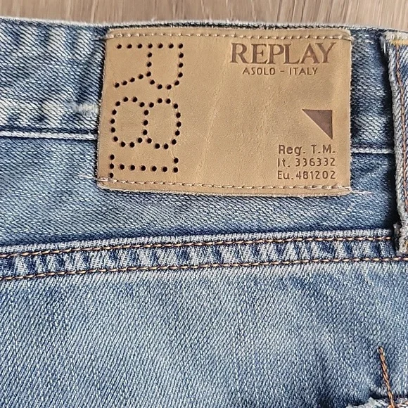 Replay Light Blue Relaxed Jeans - Picture 2 of 7